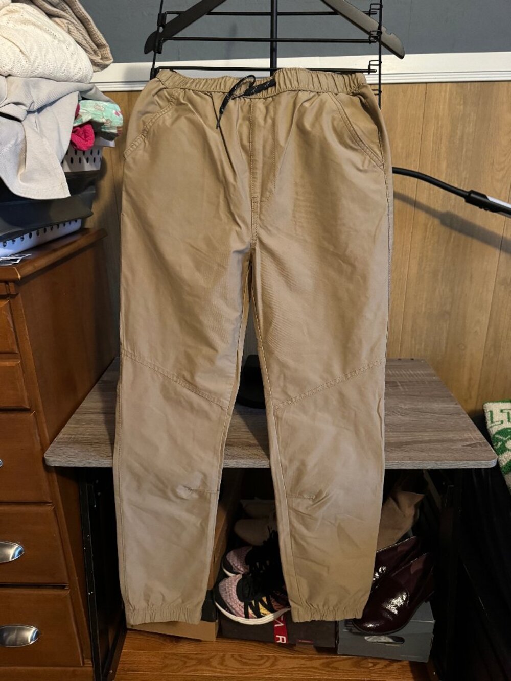PLUGG Boys Khaki Jogger Pants Size XL 18-20 NWOT Back to School Fall Essential